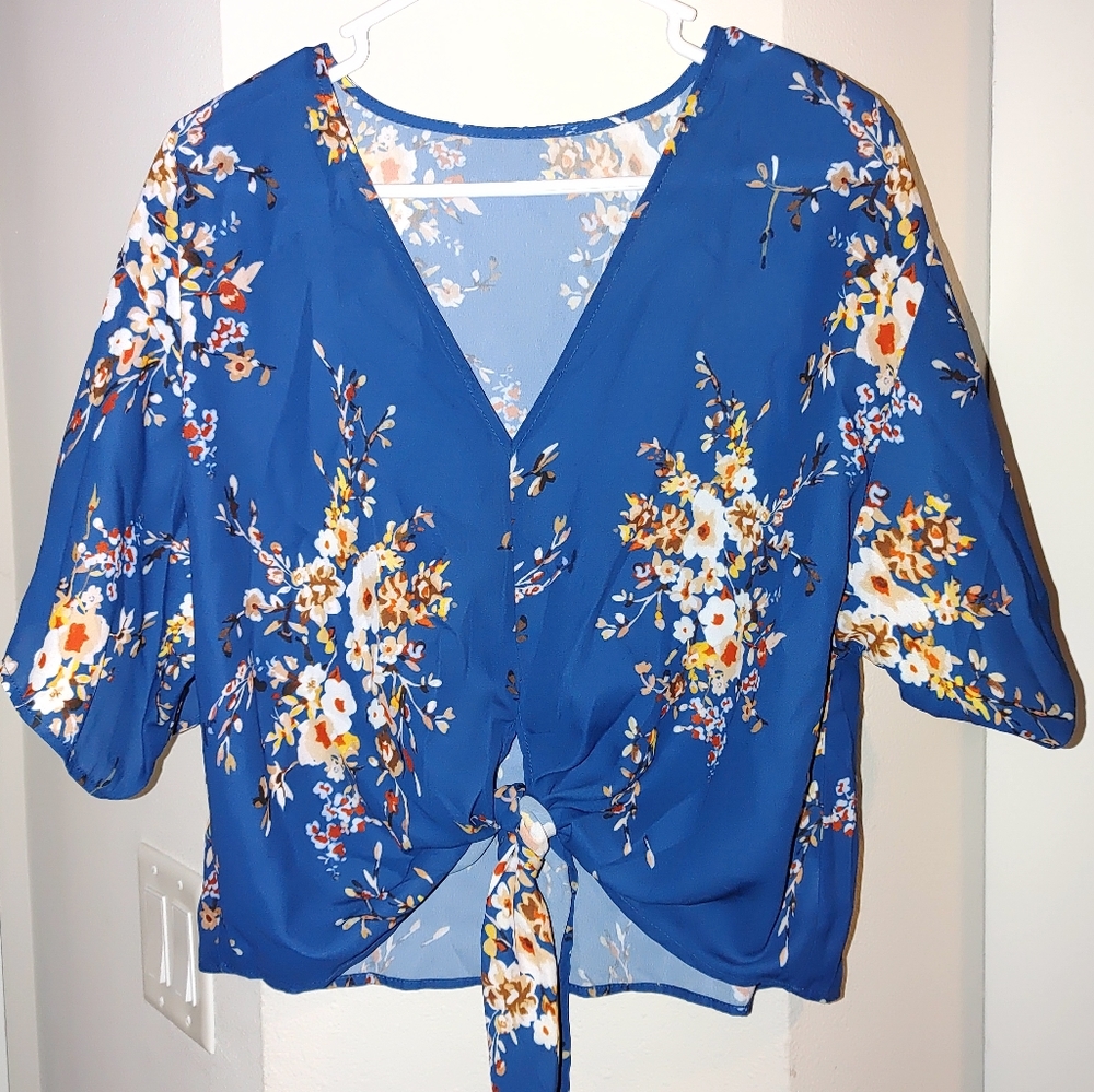 Floral front tie stop NWOT (OBO)
